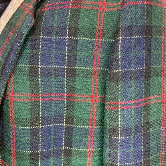 SAG Harbor Tailored Blazer - Picture 9 of 12